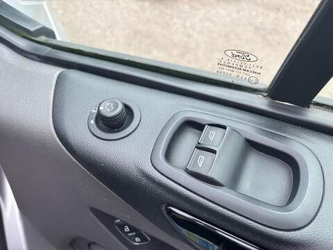 Ford Transit Custom 300 EcoBlue Limited - U601