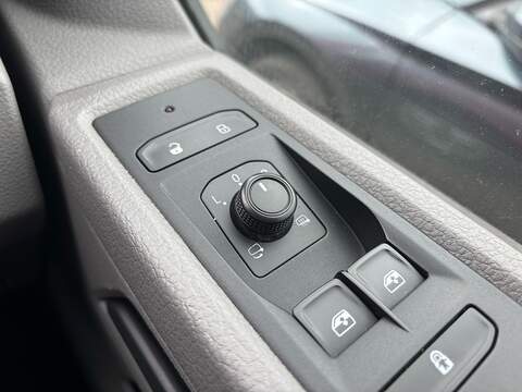 Volkswagen Transporter BiTDI T32 Highline - U613