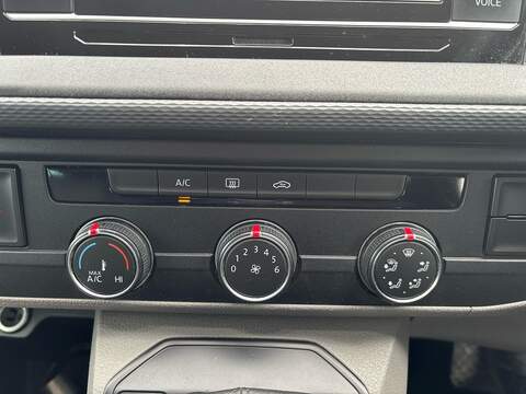 Volkswagen Transporter BiTDI T32 Highline - U613