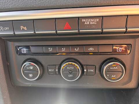 Volkswagen Amarok TDI V6 Aventura - U626