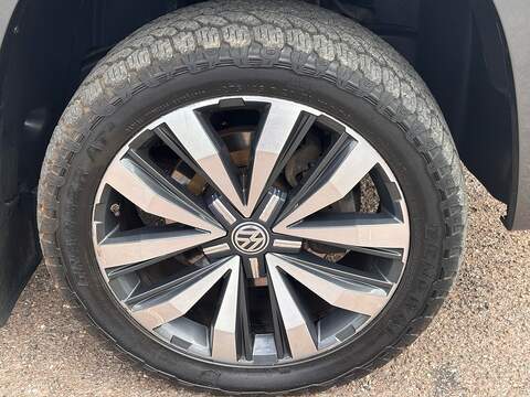 Volkswagen Amarok TDI V6 Aventura - U626