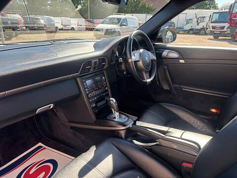 Porsche 911 997 Carrera - U639