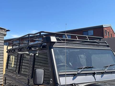 Land Rover Defender 110 TDCi Adventure - U640