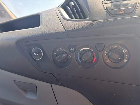 Ford Transit Custom TDCi 290 - U642