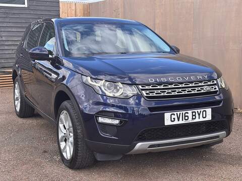 Land Rover Discovery Sport  Tractor Unit 8.220  and Trailer
