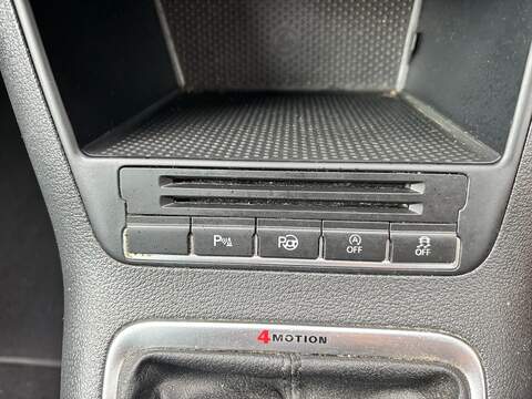Volkswagen Tiguan TDI BlueMotion Tech R-Line - U652
