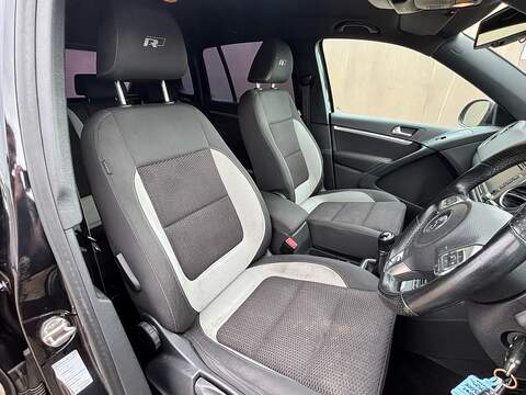 Volkswagen Tiguan TDI BlueMotion Tech R-Line - U652