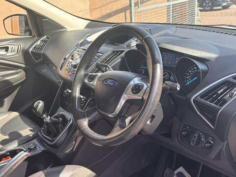 Ford Kuga TDCi Titanium - U663