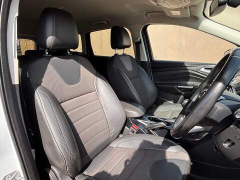 Ford Kuga TDCi Titanium - U663