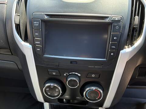 Isuzu D-Max TD Fury - U671