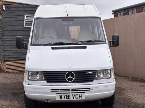 Mercedes-Benz Sprinter  - U676