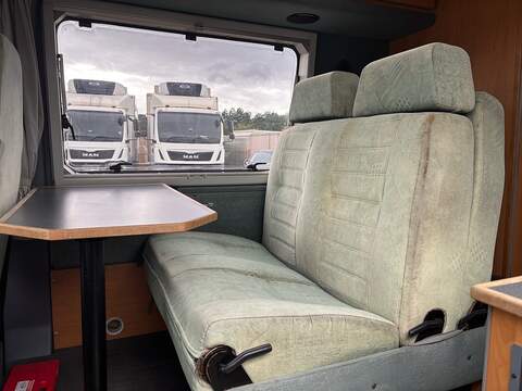Mercedes-Benz Sprinter  - U676