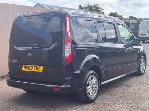 Ford Grand Tourneo Connect EcoBlue Titanium - U677