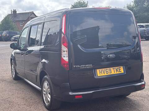 Ford Grand Tourneo Connect EcoBlue Titanium - U677