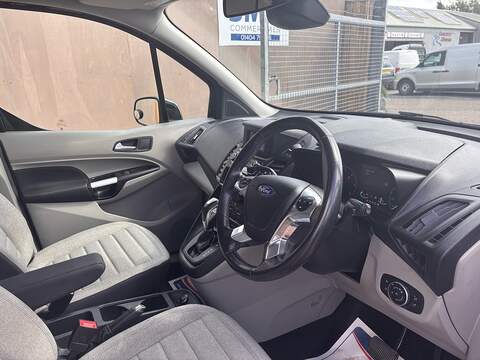 Ford Grand Tourneo Connect EcoBlue Titanium - U677