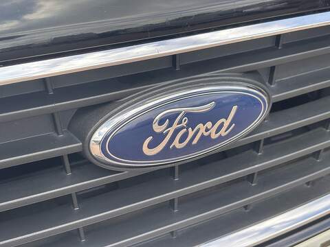 Ford Grand Tourneo Connect EcoBlue Titanium - U677