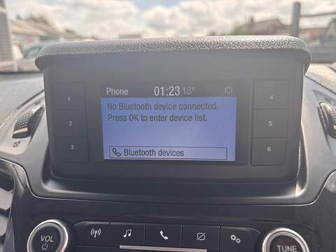 Ford Grand Tourneo Connect EcoBlue Titanium - U677