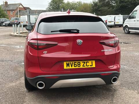 Alfa Romeo Stelvio T Milano Edizione - U690