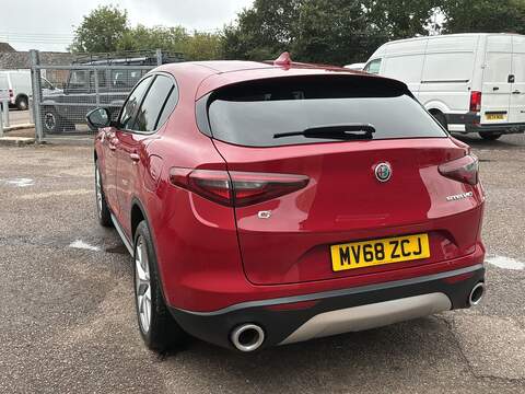 Alfa Romeo Stelvio T Milano Edizione - U690