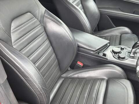 Alfa Romeo Stelvio T Milano Edizione - U690