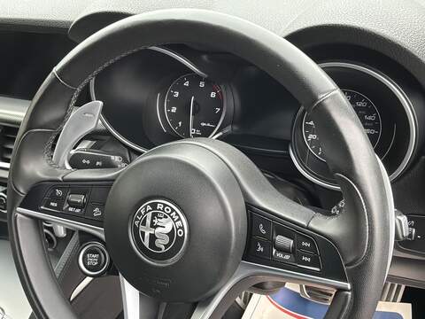 Alfa Romeo Stelvio T Milano Edizione - U690