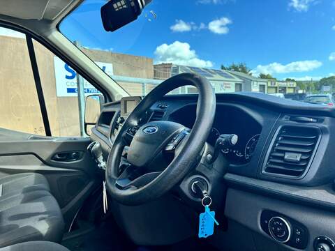 Ford Transit 350 EcoBlue Leader - U692