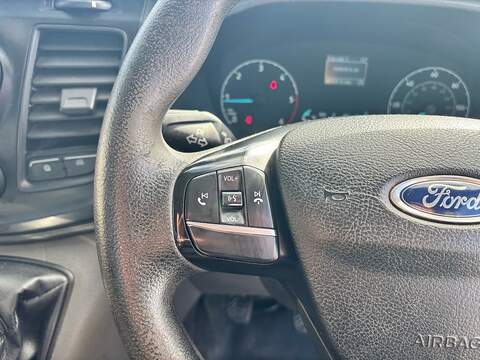 Ford Transit 350 EcoBlue Leader - U692