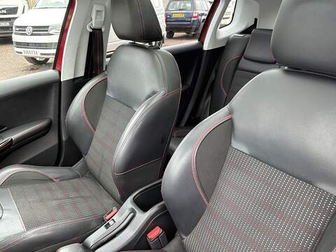 Peugeot 2008 BlueHDi GT Line - U694