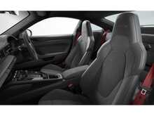 Porsche 911 (992.2) Carrera 4 GTS 