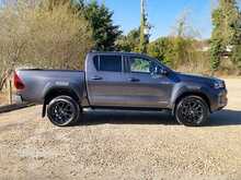 Toyota Hilux Invincible X 4WD D-4D-h Dcb 