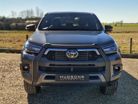 2.8 D-4D-h Invincible X Auto 4WD Euro 6 4dr