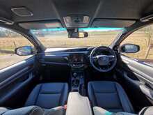 Toyota Hilux Invincible X 4WD D-4D-h Dcb 