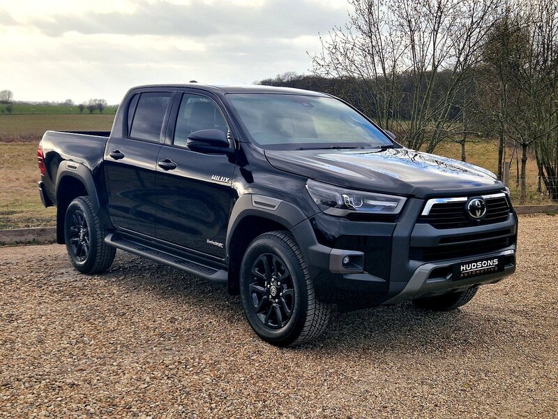 Toyota 2.8 D-4D-h Invincible X Auto 4WD Euro 6 4dr
