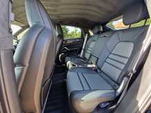 Porsche Cayenne V6 E-Hybrid Platinum Edition 