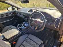 Porsche Cayenne V6 E-Hybrid Platinum Edition 