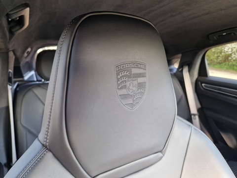 3.0 V6 E-Hybrid 17.9kWh Platinum Edition Coupe 5dr Petrol Plug-in Hybrid TiptronicS 4WD Euro 6 (s/s) (3.6kW Charger) (462 ps)