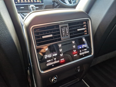 3.0 V6 E-Hybrid 17.9kWh Platinum Edition Coupe 5dr Petrol Plug-in Hybrid TiptronicS 4WD Euro 6 (s/s) (3.6kW Charger) (462 ps)