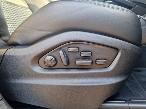 3.0 V6 E-Hybrid 17.9kWh Platinum Edition Coupe 5dr Petrol Plug-in Hybrid TiptronicS 4WD Euro 6 (s/s) (3.6kW Charger) (462 ps)