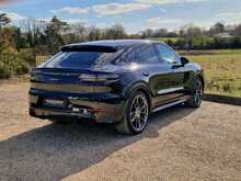 Porsche Cayenne V6 E-Hybrid Platinum Edition 