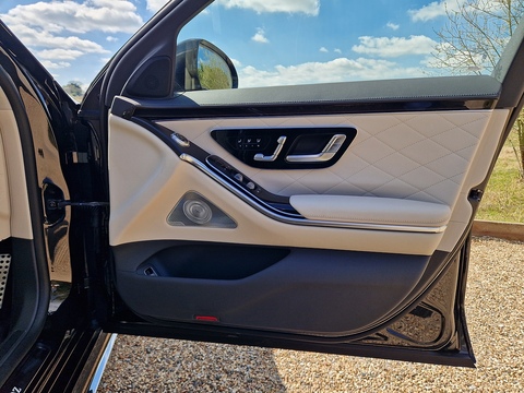 3.0 S580Le V6 28.6kWh AMG Line (Premium Plus, Executive) G-Tronic+ 4MATIC Euro 6 (s/s) 4dr