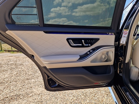 3.0 S580Le V6 28.6kWh AMG Line (Premium Plus, Executive) G-Tronic+ 4MATIC Euro 6 (s/s) 4dr