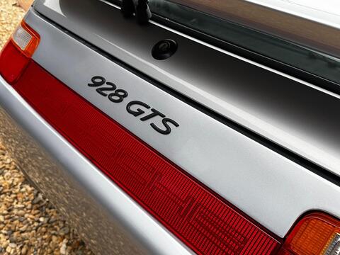 928 GTS Coupe 5.4 Automatic Petrol