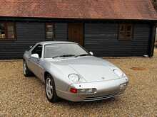 Porsche 928 GTS 
