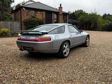 Porsche 928 GTS 