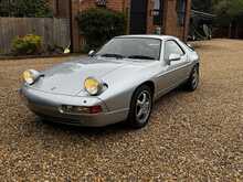 Porsche 928 GTS 