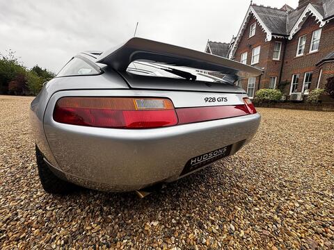 928 GTS Coupe 5.4 Automatic Petrol