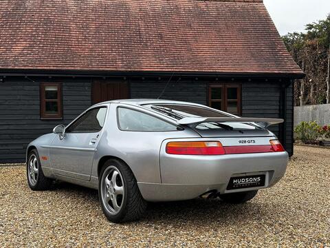 928 GTS Coupe 5.4 Automatic Petrol