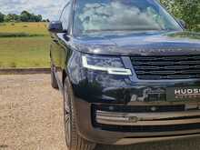 Land Rover Range Rover P460e Autobiography (LWB) 