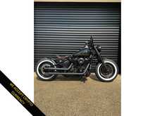 Harley-Davidson Softail FLSL Slim 