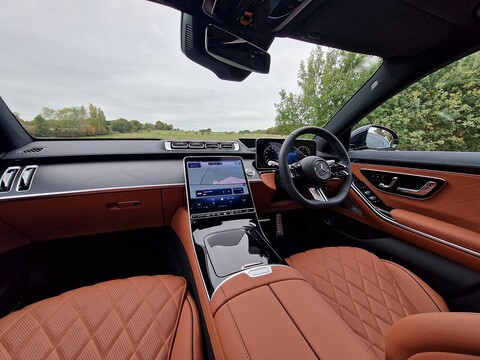 S 580 e L AMG Line Premium Plus Executive 3.0 4dr Saloon Automatic Petrol/Electric